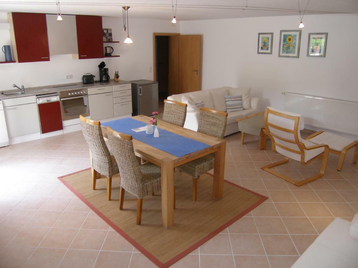 Ferienwohnung Stettfeld מראה חיצוני תמונה